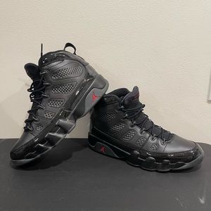 Jordan retro 9’s size 12